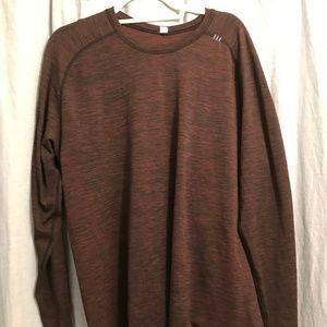 Men's long sleeve Lululemon shirt